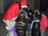 PIAZZA FONTANA ILLUMINATA CON LE LUCI DI NATALE